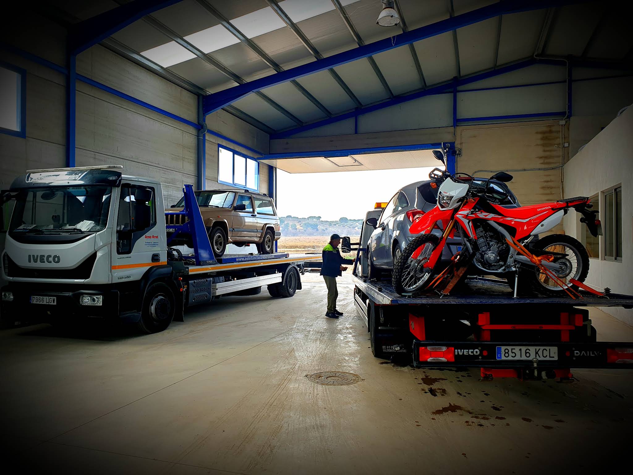 2020-12-20 transporte de vehículos en cuenca con Sisanauto